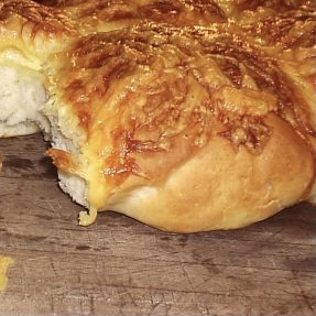 Rolls White Cheese Baps (6 pack)